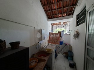 &Aacute;REA DE SERVI&Ccedil;O (PISO SUPERIOR)