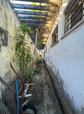 CORREDOR LATERAL ( DIREITO)